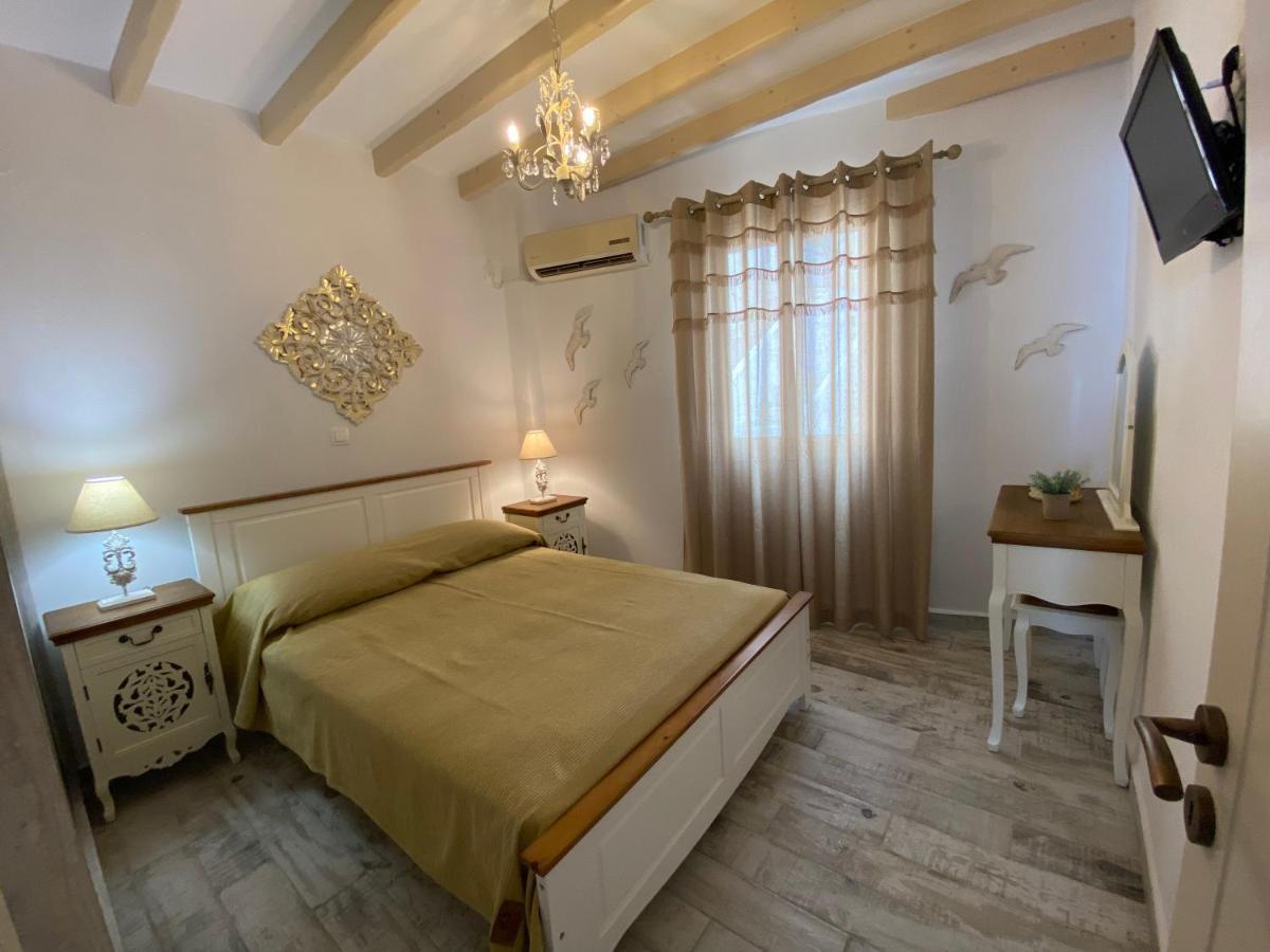 Petridi Maria Suites&Apartments Skála Esterno foto