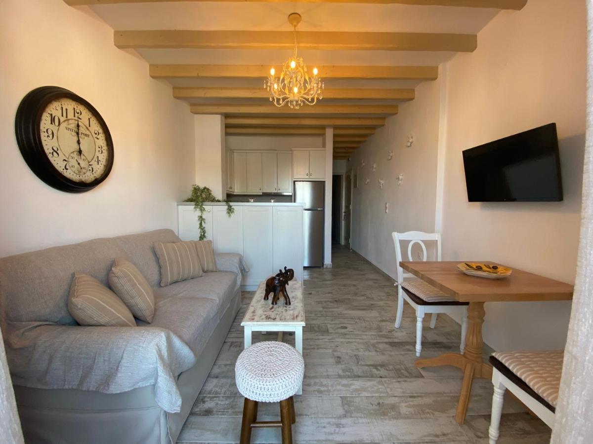Petridi Maria Suites&Apartments Skála Esterno foto